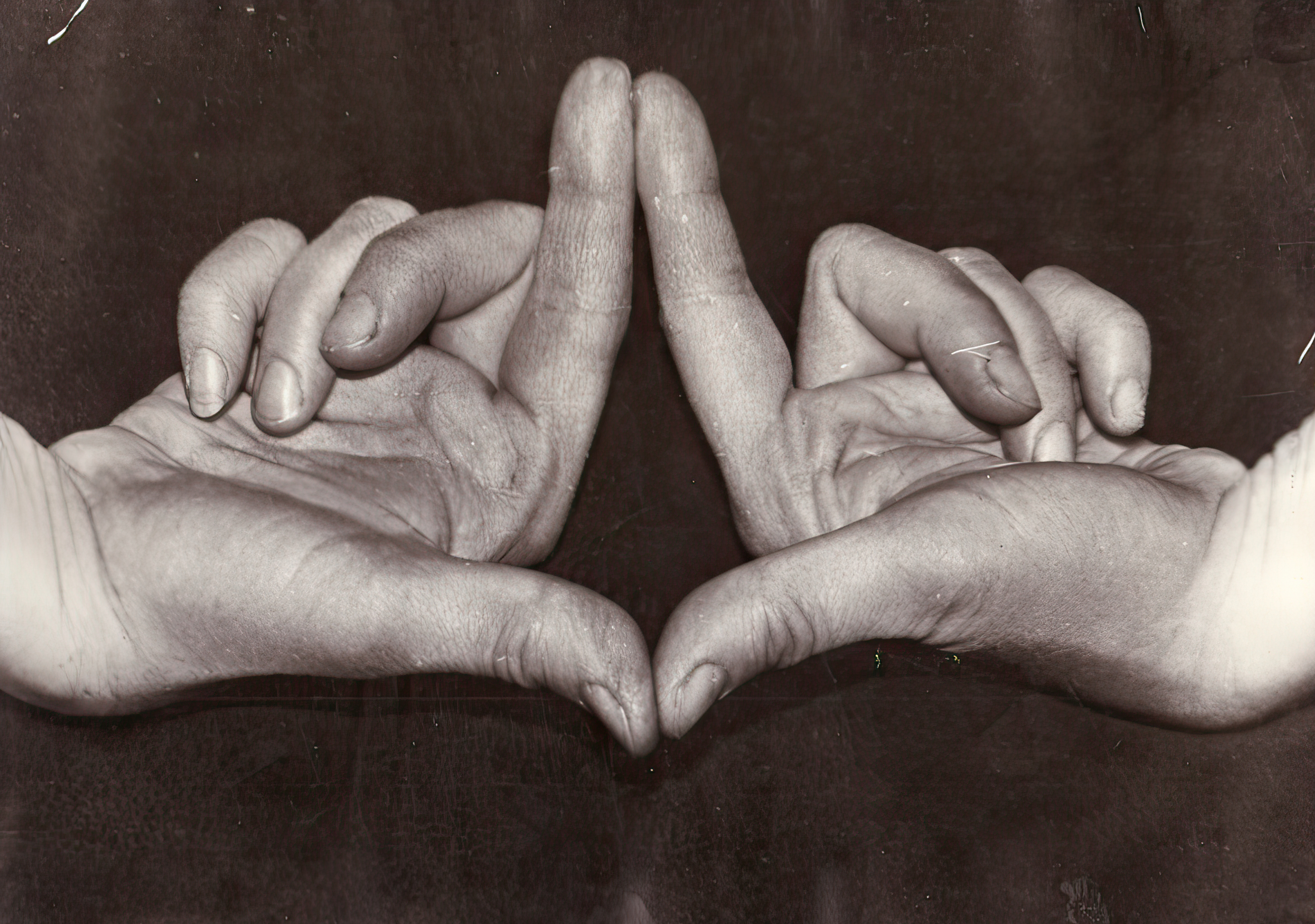 Lidiya Blinova, Hand Ornament (1995). Courtesy Khalfin Foundation