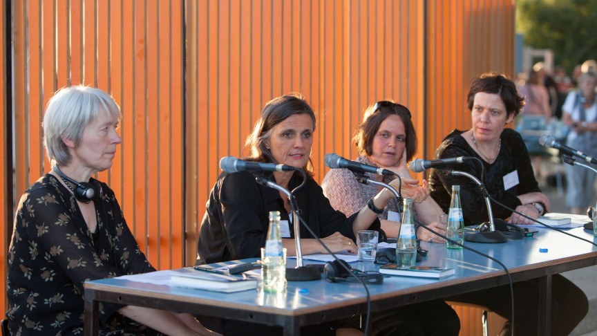 Katharina Raabe, Iris Radisch, Zsófia Bán & Miriam Japp (v.l.n.r.) | © Santiago Engelhardt